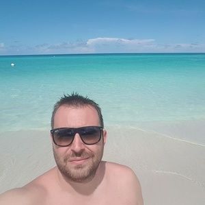 Meet your Posher, Tomic